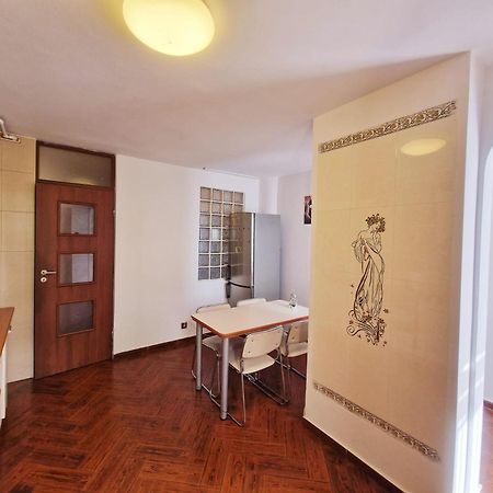 Stephanie Apartment-Centru Civic براشوف المظهر الخارجي الصورة